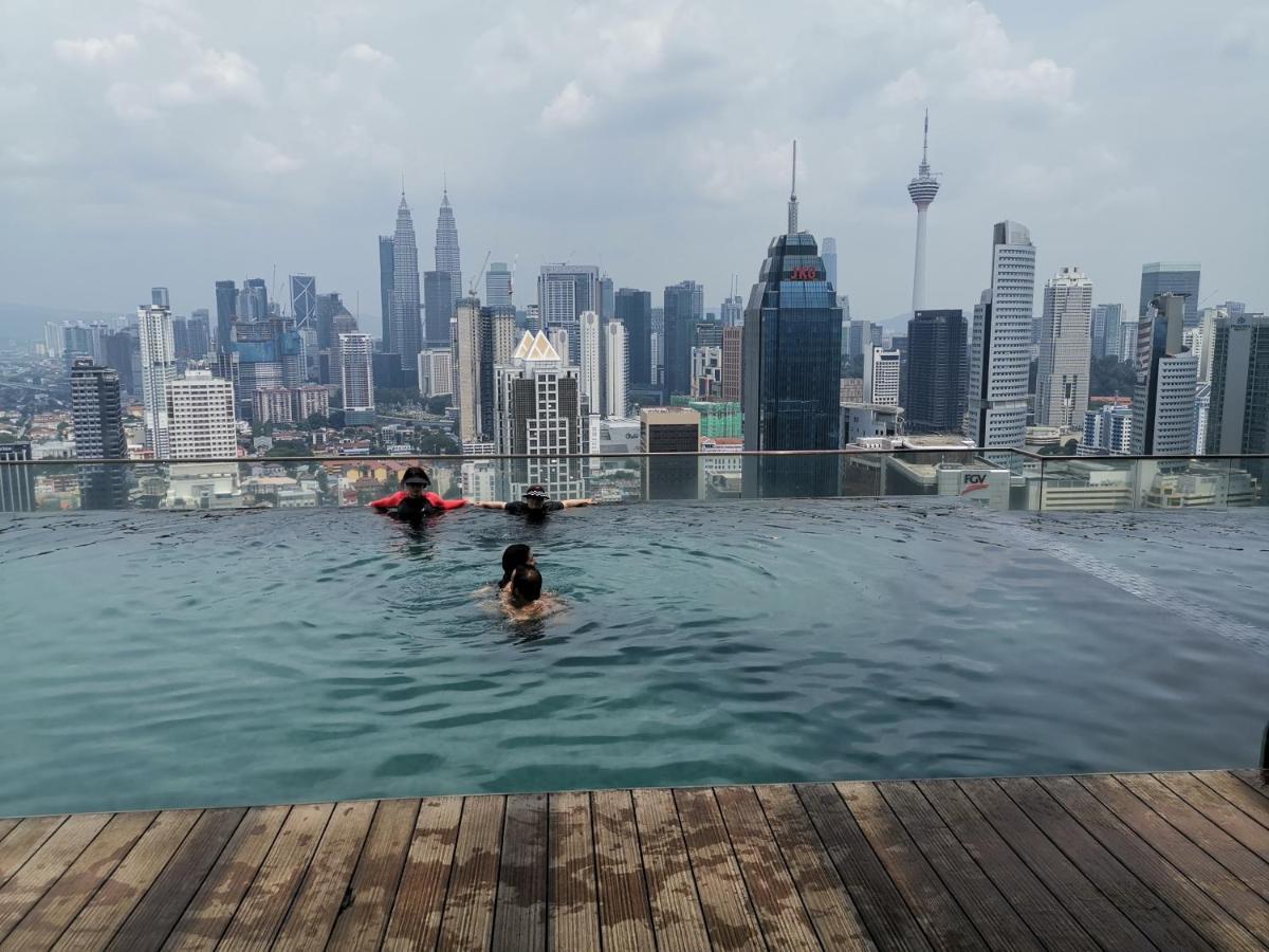 Albergue Regalia Skypool Klcc Kuala Lumpur Exterior foto